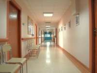Kórházi folyosó